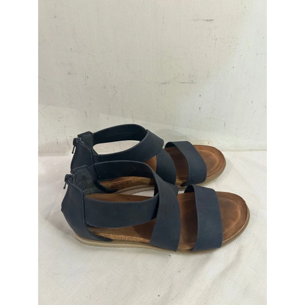 Eurosoft Sandals 9M Navy Blue Strappy Back Zip Comfort Flat Women